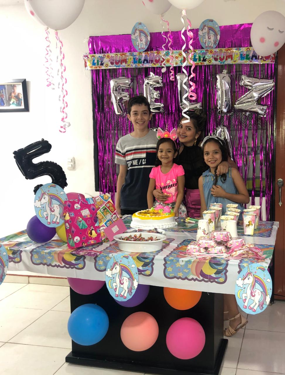Laura Isabella Rodríguez con sus Hermanos Daniel Felipe, Laura Isabella, Karol Dayanna y Paula Andrea.